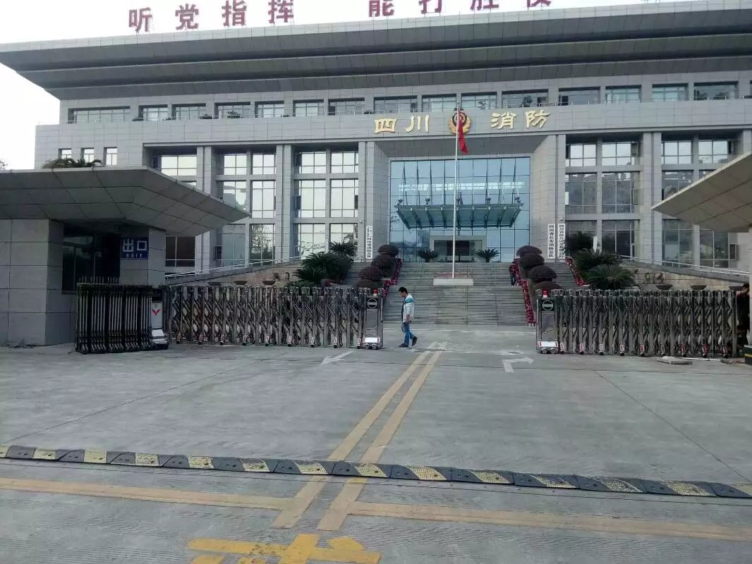 宁阳县宁阳县四川消防总队伸缩门